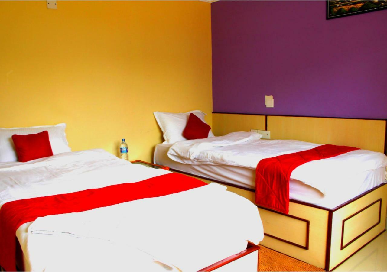 Hotel Tranquil Kathmandu Esterno foto
